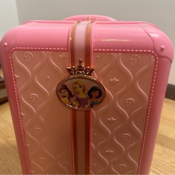 Disney Princess Plastic Suitcase Storage Wheels Pink Kids - Picture 2 of 9